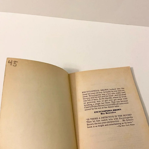 Vintage 1978 Encyclopedia Brown Boy Detective Book A Bantam Skylark Book - Picture 5 of 15